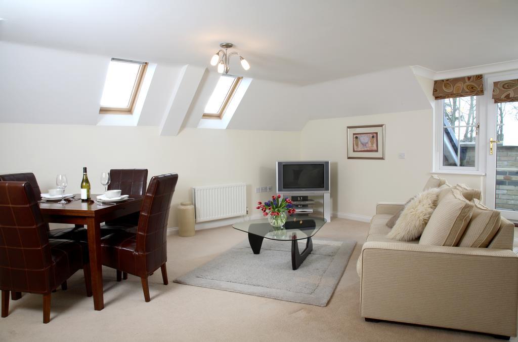 Basingstoke Apartments - Westlands House, City Centre, Home-From-Home Eksteriør billede