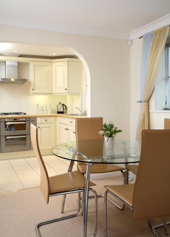 Basingstoke Apartments - Westlands House, City Centre, Home-From-Home Eksteriør billede